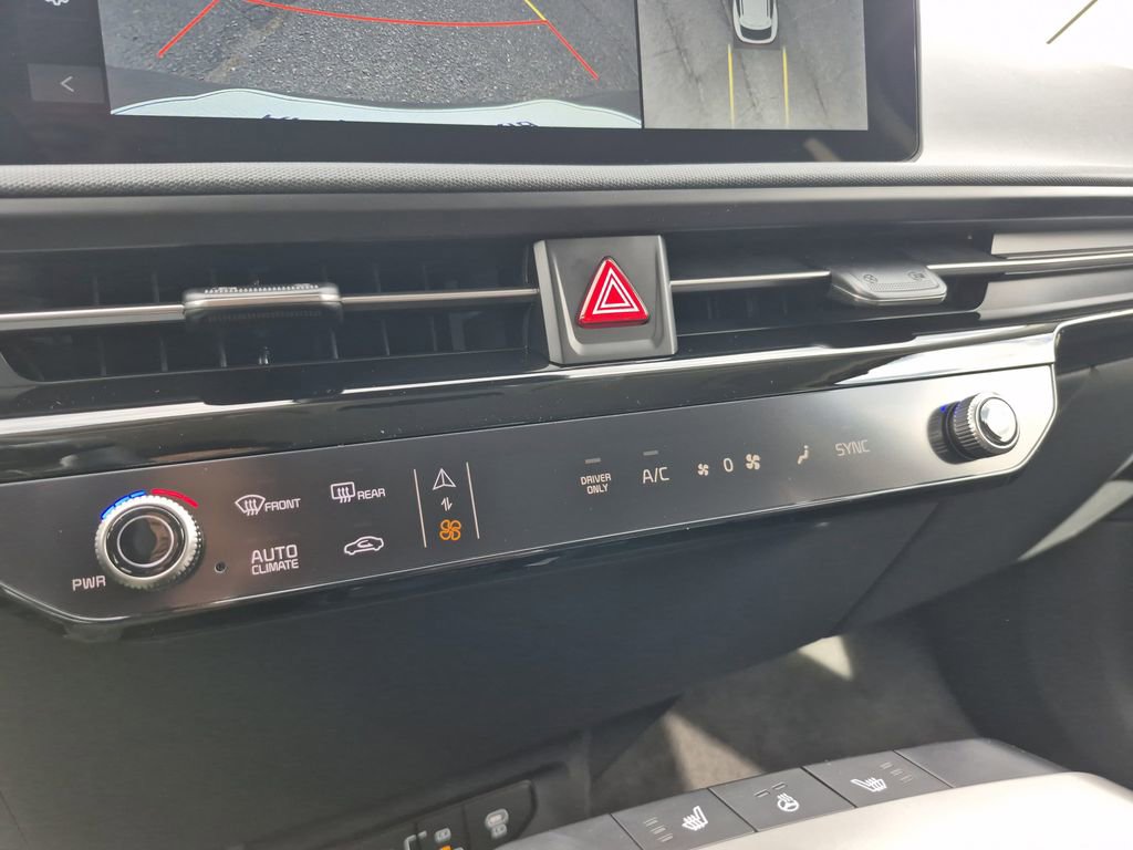 New 2025 Kia EV6 Light w/ Light LR Technology Package image 21