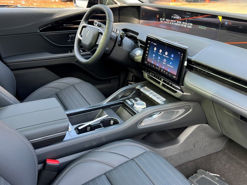 New 2026 Lincoln Nautilus Reserve w/ Jet Appearance Package image 9