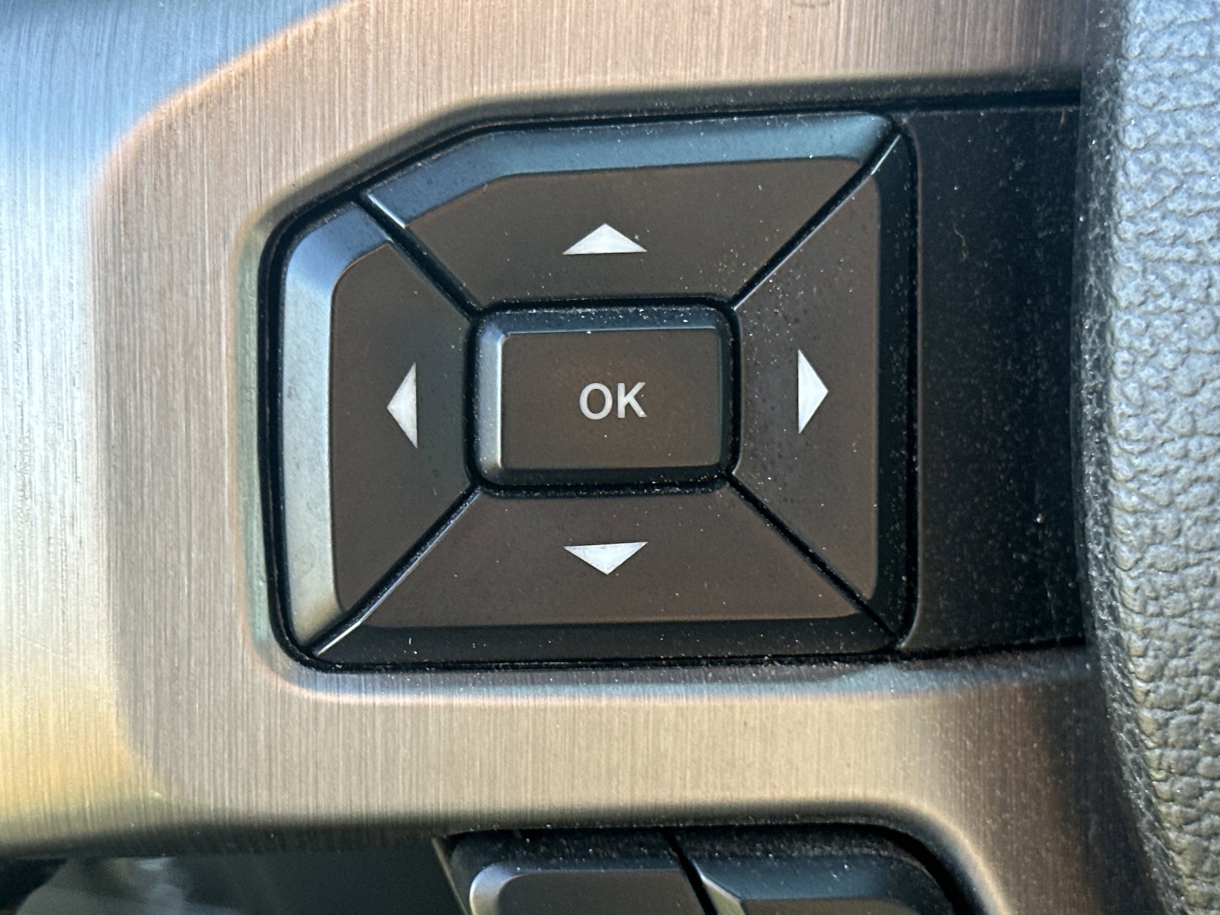 Used 2021 Ford F250 Platinum AWD/4WD image 25