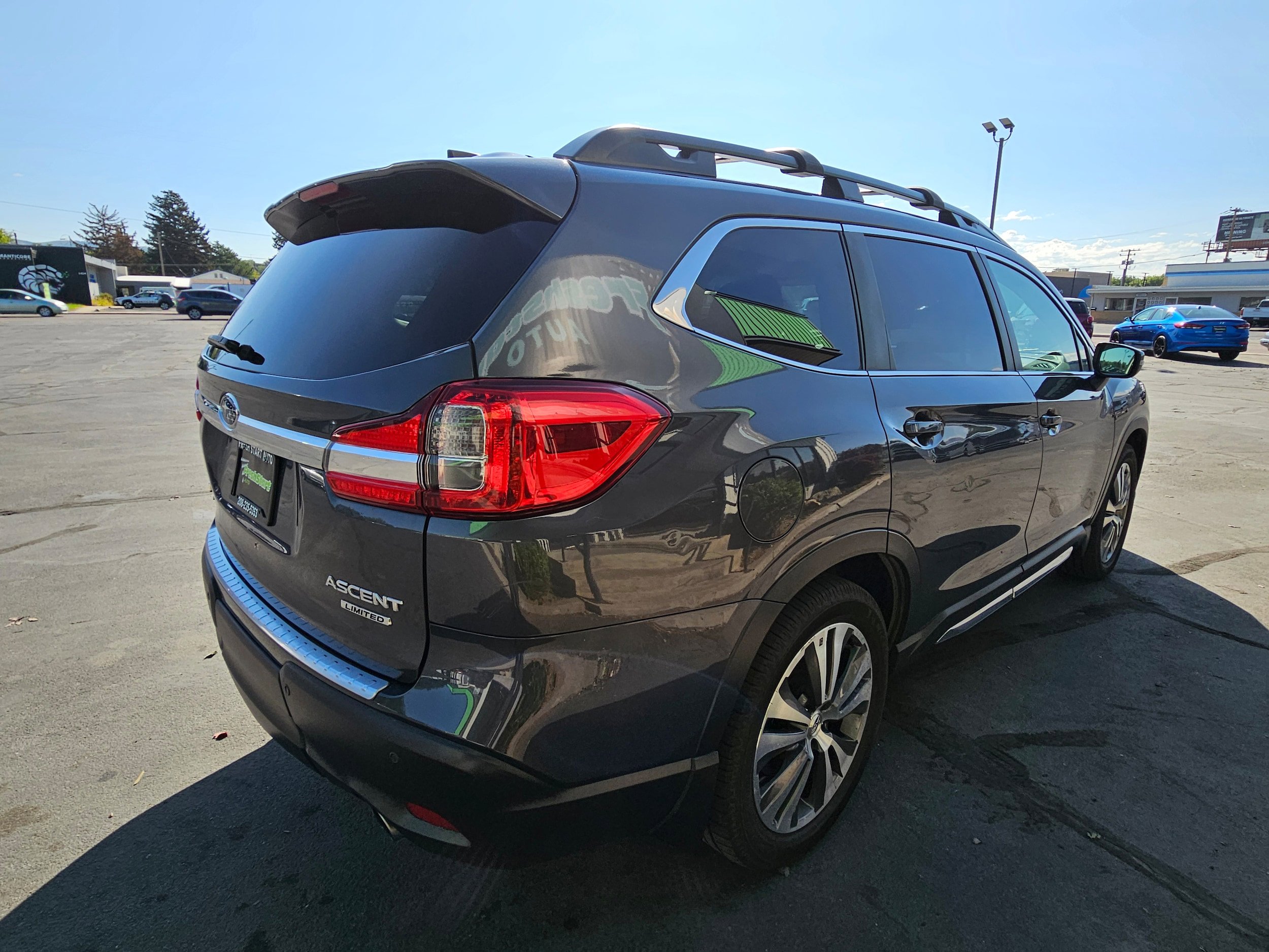 Used 2019 Subaru Ascent Limited w/ Popular Package #3 AWD/4WD image 7