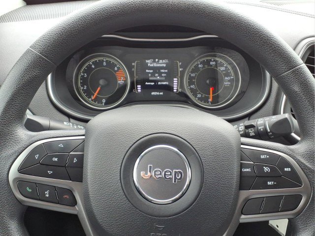 Used 2019 Jeep Cherokee Latitude w/ Popular Appearance Group AWD/4WD image 21