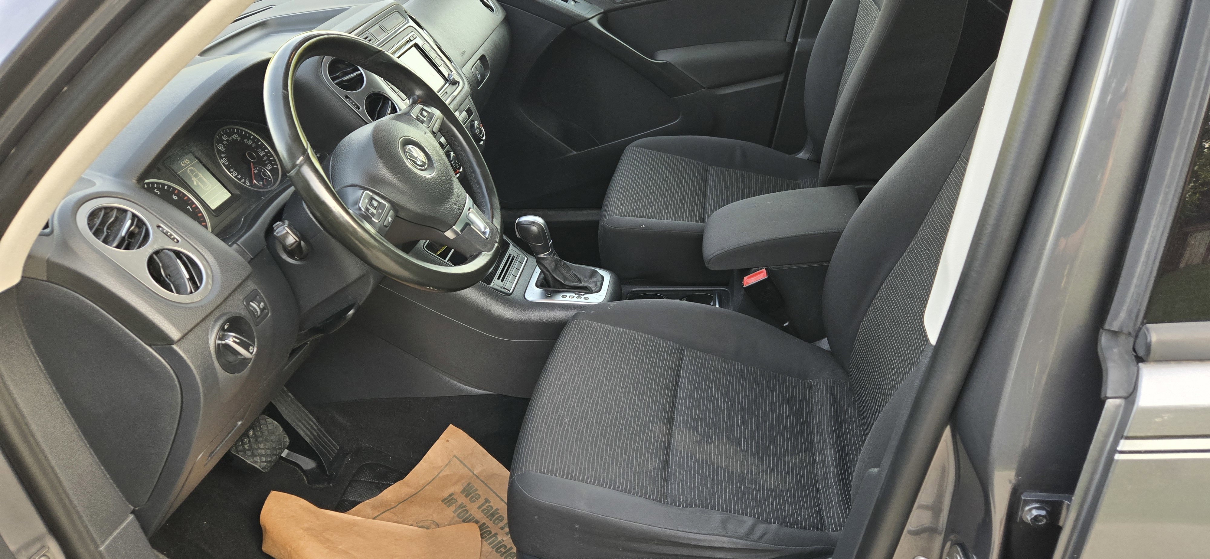 Used 2015 Volkswagen Tiguan S FWD image 16