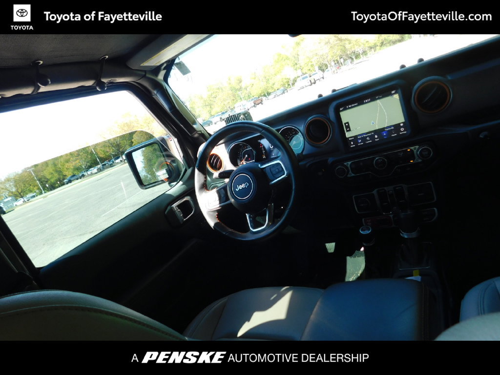 Used 2023 Jeep Gladiator Mojave w/ LED Lighting Group AWD/4WD image 6