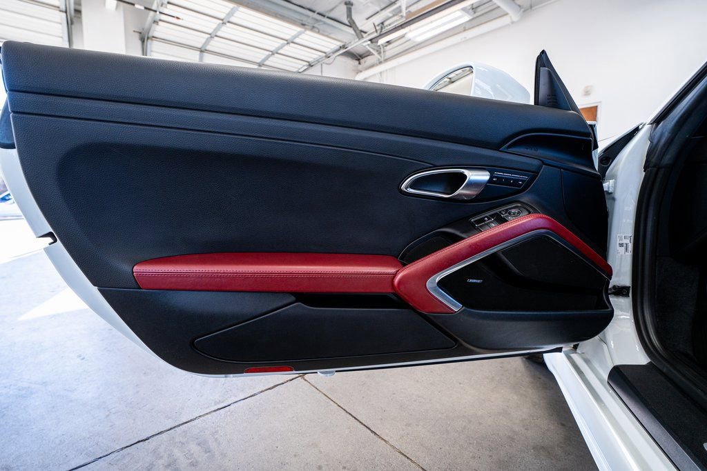 Used 2019 Porsche 718 Boxster image 35