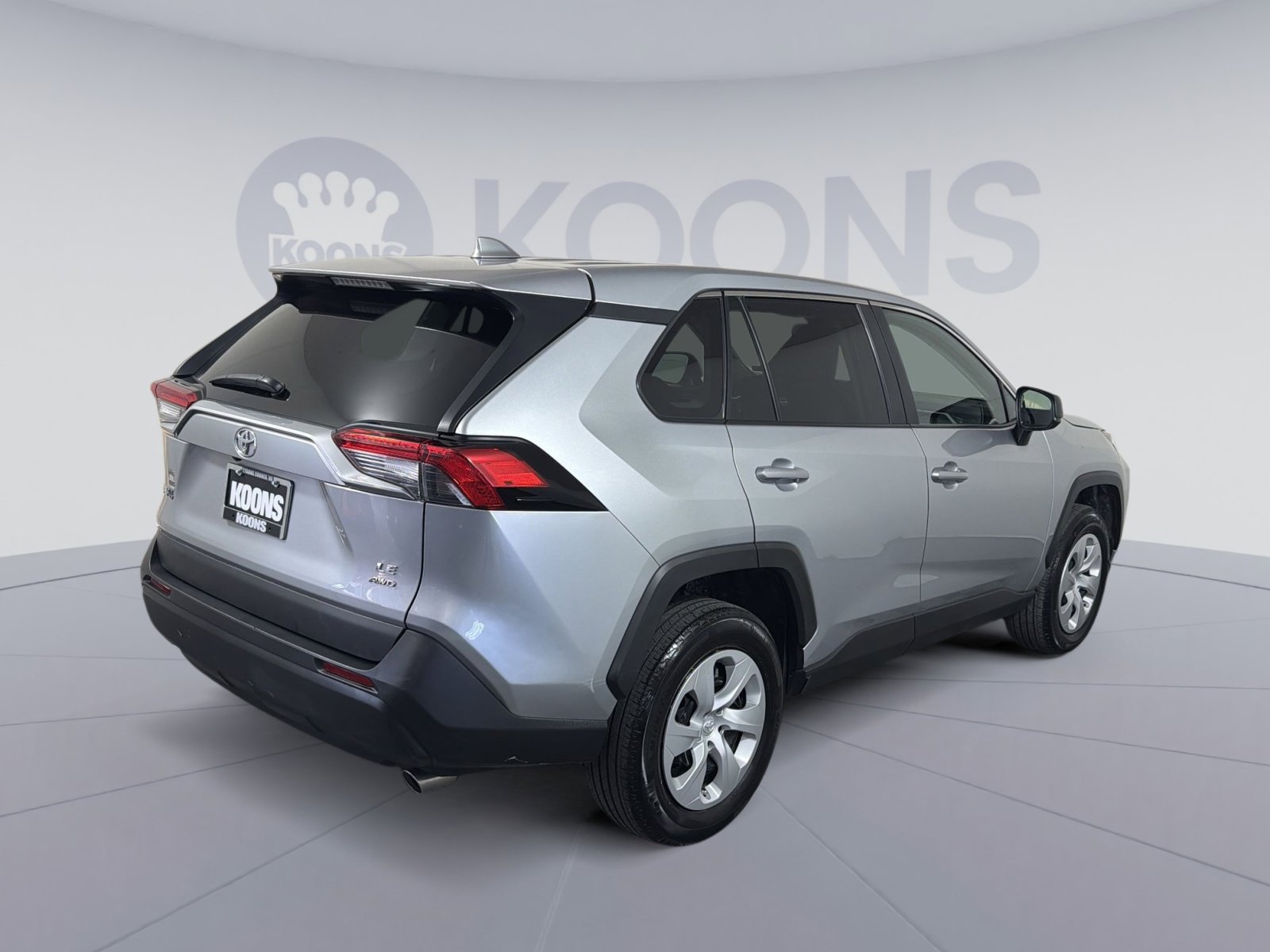 Used 2024 Toyota RAV4 LE image 7