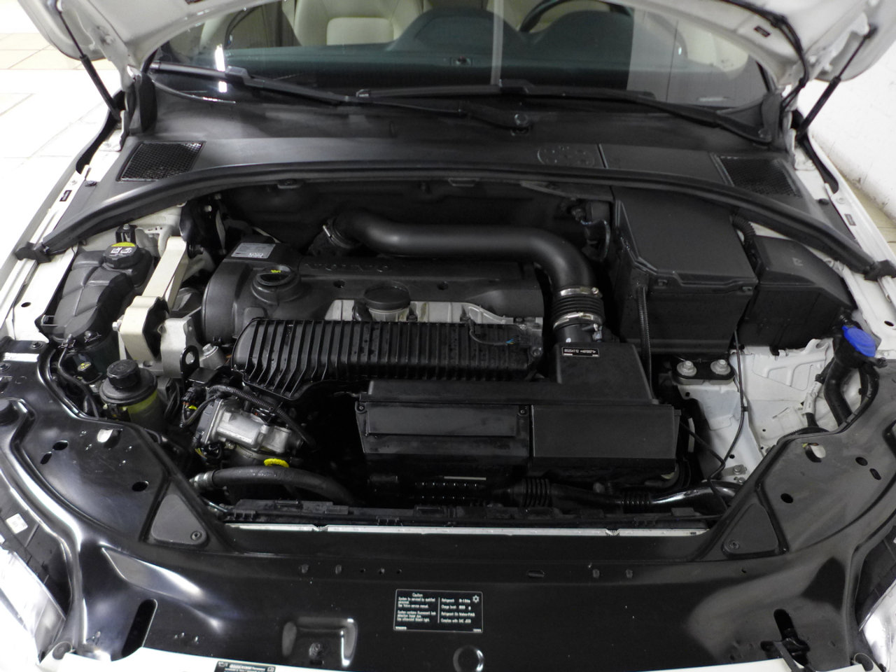 Used 2016 Volvo XC70 T5 Platinum w/ Protection Package image 76