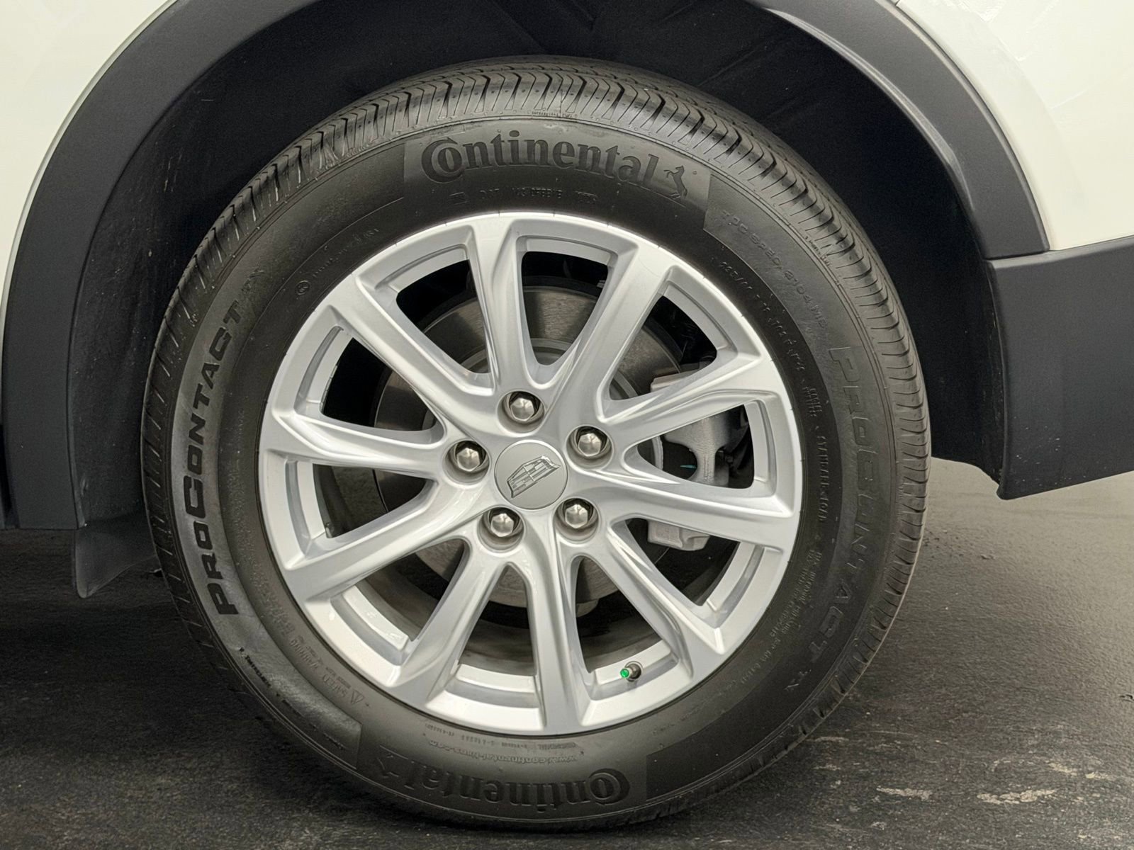 Used 2023 Cadillac XT4 Luxury image 17