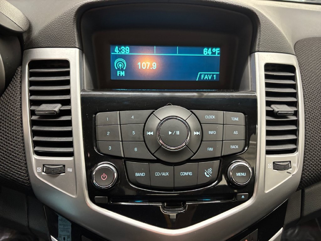 Used 2011 Chevrolet Cruze LT FWD image 24