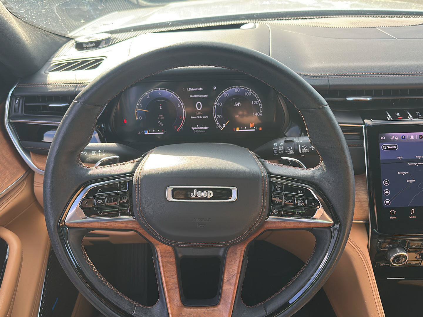 Used 2023 Jeep Grand Cherokee Summit AWD/4WD image 19