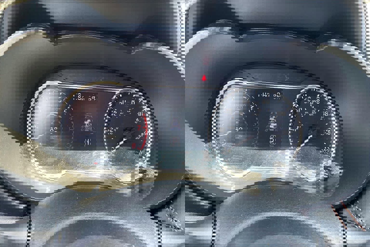 Used 2021 Nissan Versa SR w/ Convenience Package image 25