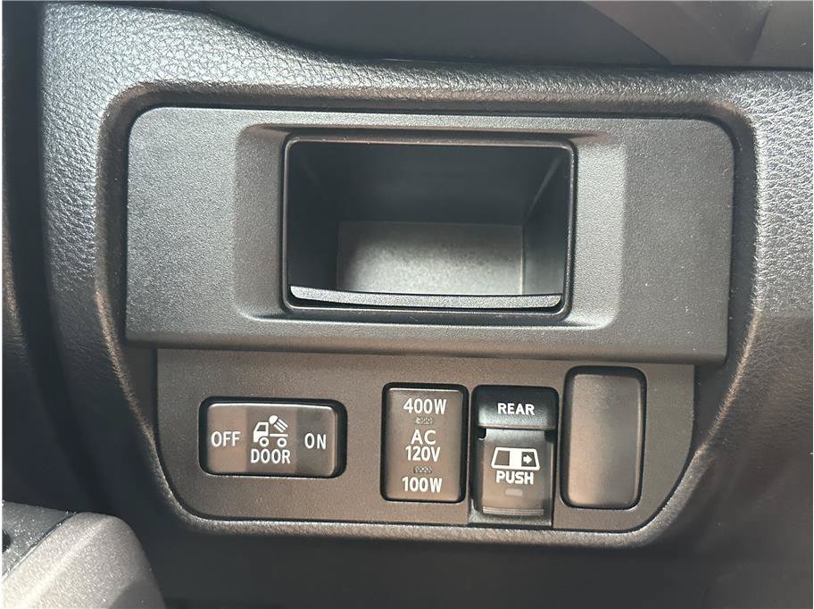 Used 2017 Toyota Tacoma TRD Off-Road w/ Tow Package (A/T) AWD/4WD image 27