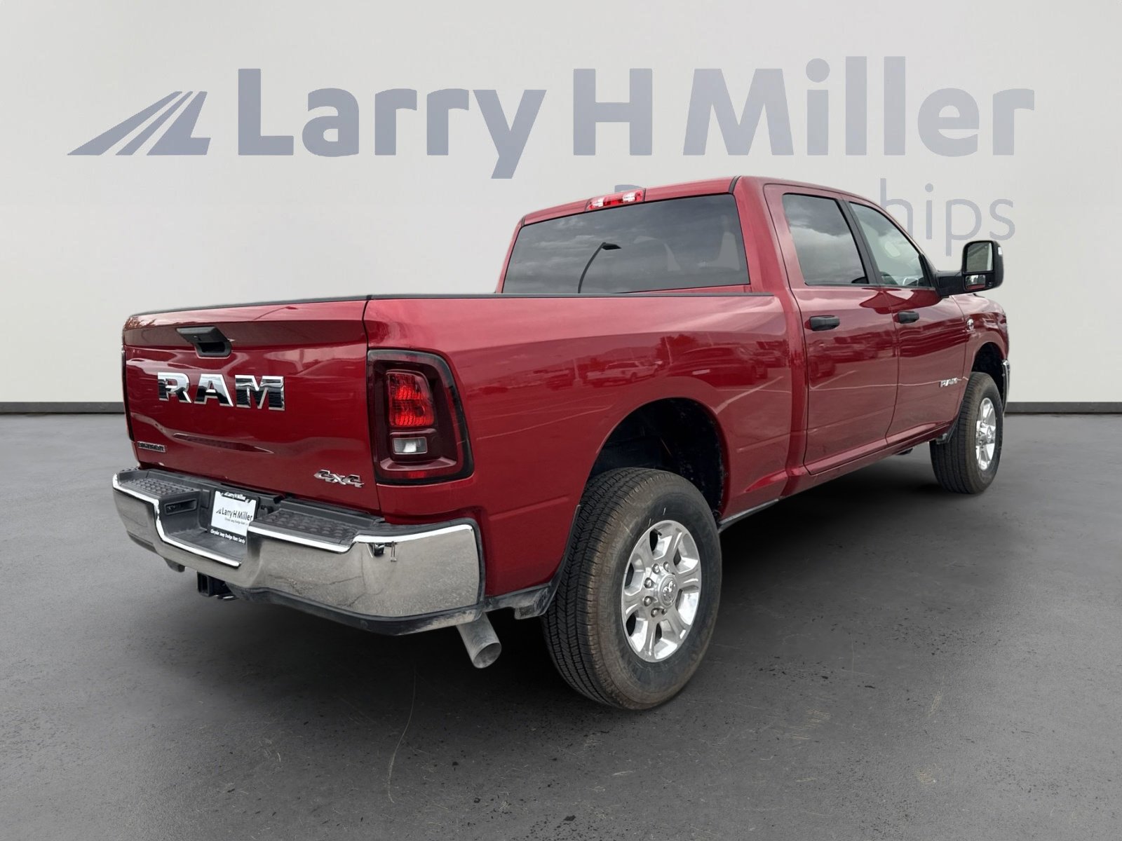 New 2025 RAM 2500 Big Horn AWD/4WD image 8