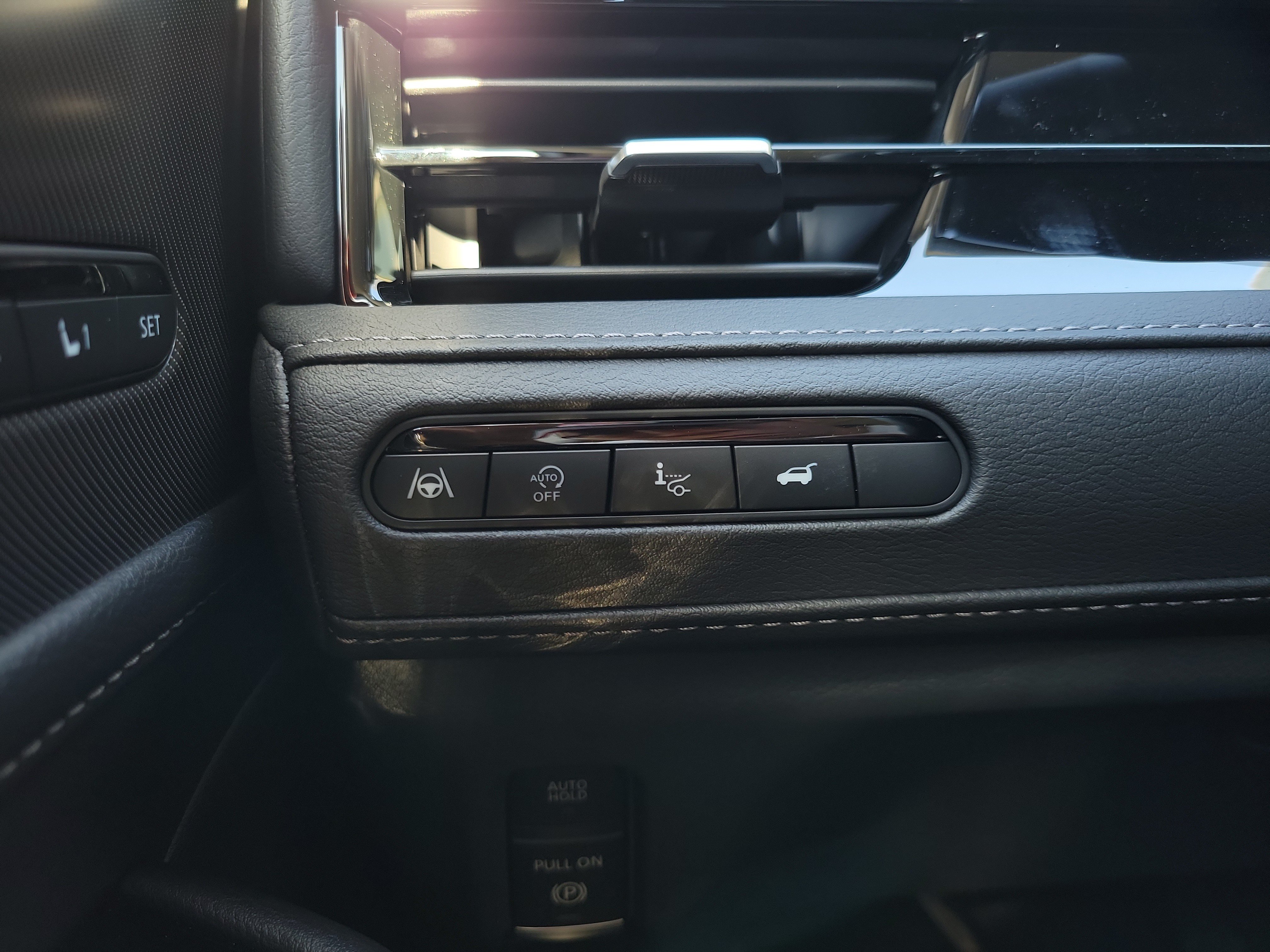 New 2026 INFINITI QX80 Luxe w/ Cargo Package RWD image 28