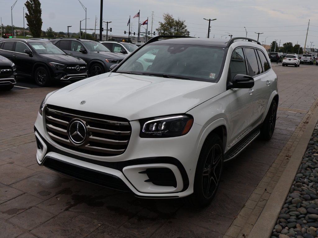 Certified 2024 Mercedes-Benz GLS 450 4MATIC image 4