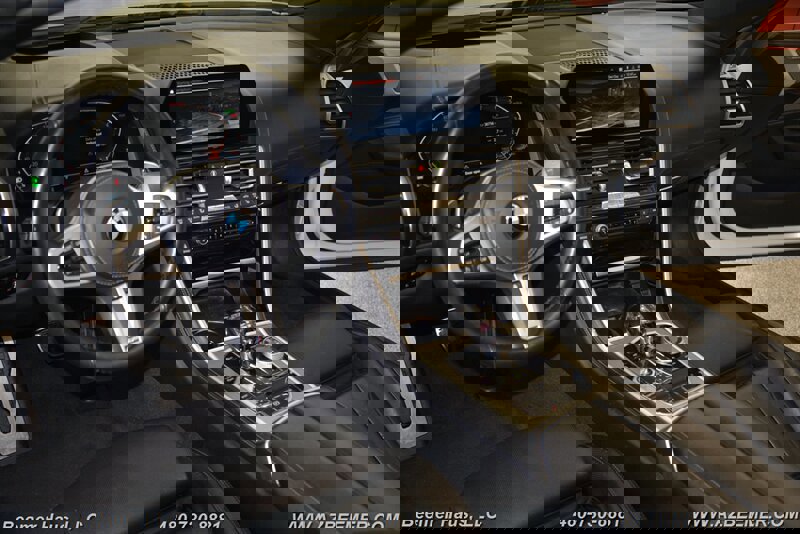 Used 2022 BMW 840i Convertible w/ Driving Assistance Package image 14