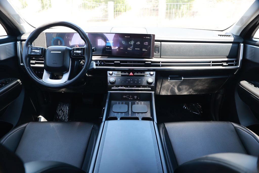 Used 2025 Hyundai Santa Fe SEL FWD image 29