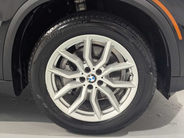 Used 2021 BMW X5 xDrive40i w/ Premium Package 2 AWD/4WD image 33
