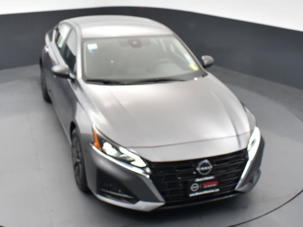 Used 2024 Nissan Altima 2.5 S image 44
