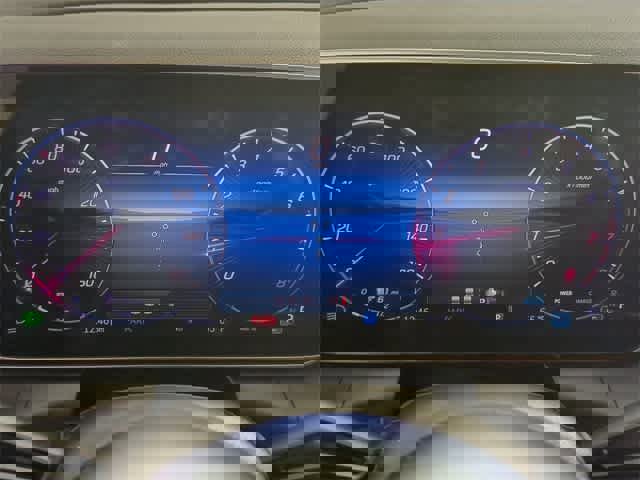 Used 2026 Mercedes-Benz GLC 300 4MATIC image 32