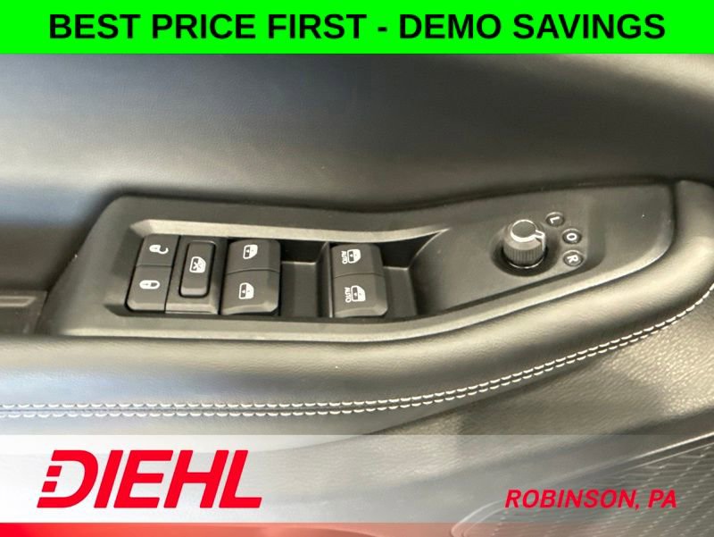 New 2026 Jeep Grand Cherokee L Laredo AWD/4WD image 22
