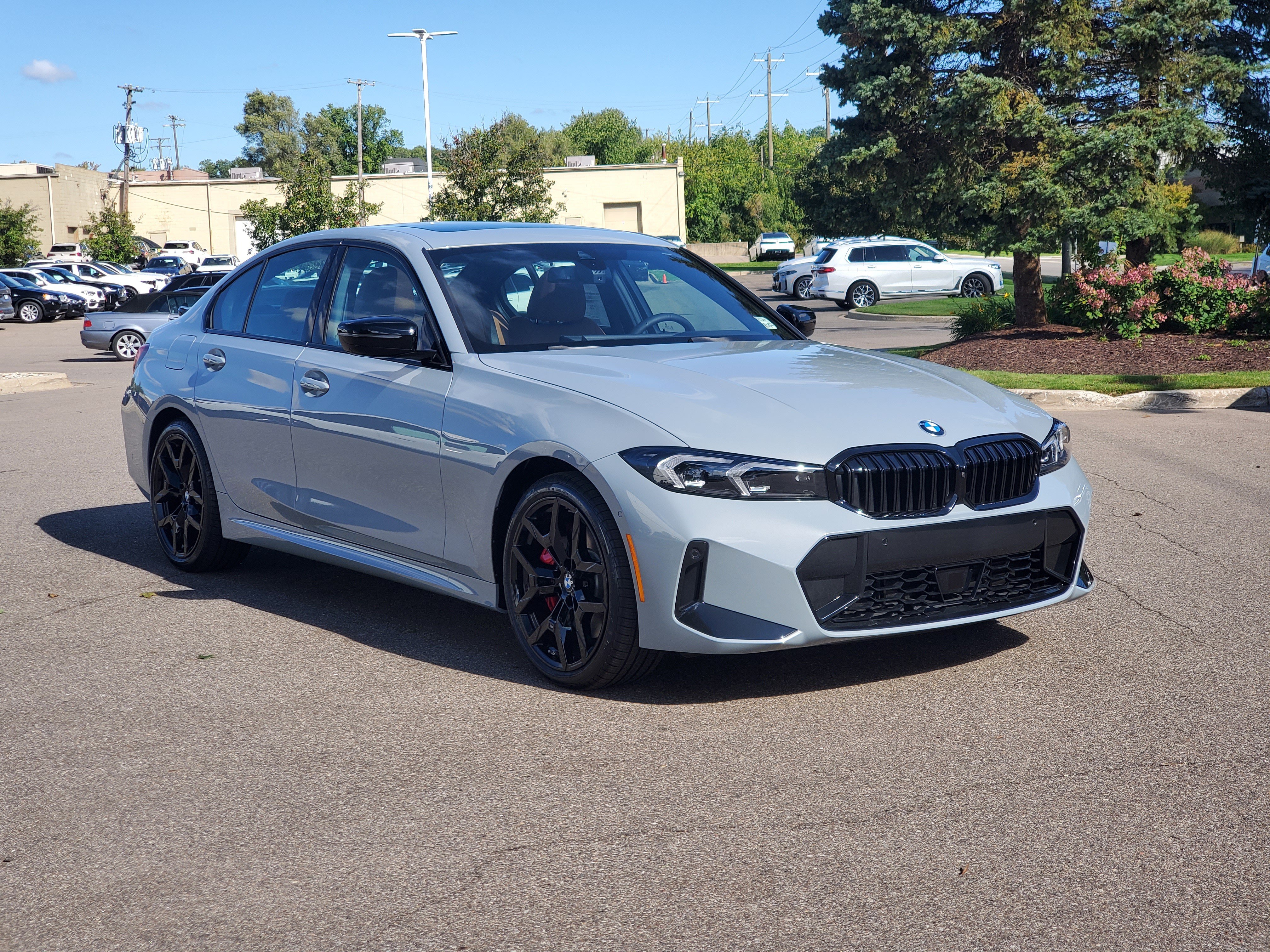 New 2026 BMW 330i xDrive Sedan w/ M Sport Package AWD/4WD image 7