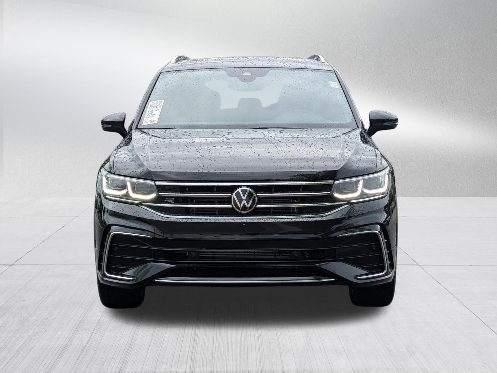 Certified 2023 Volkswagen Tiguan SEL R-Line AWD/4WD image 2