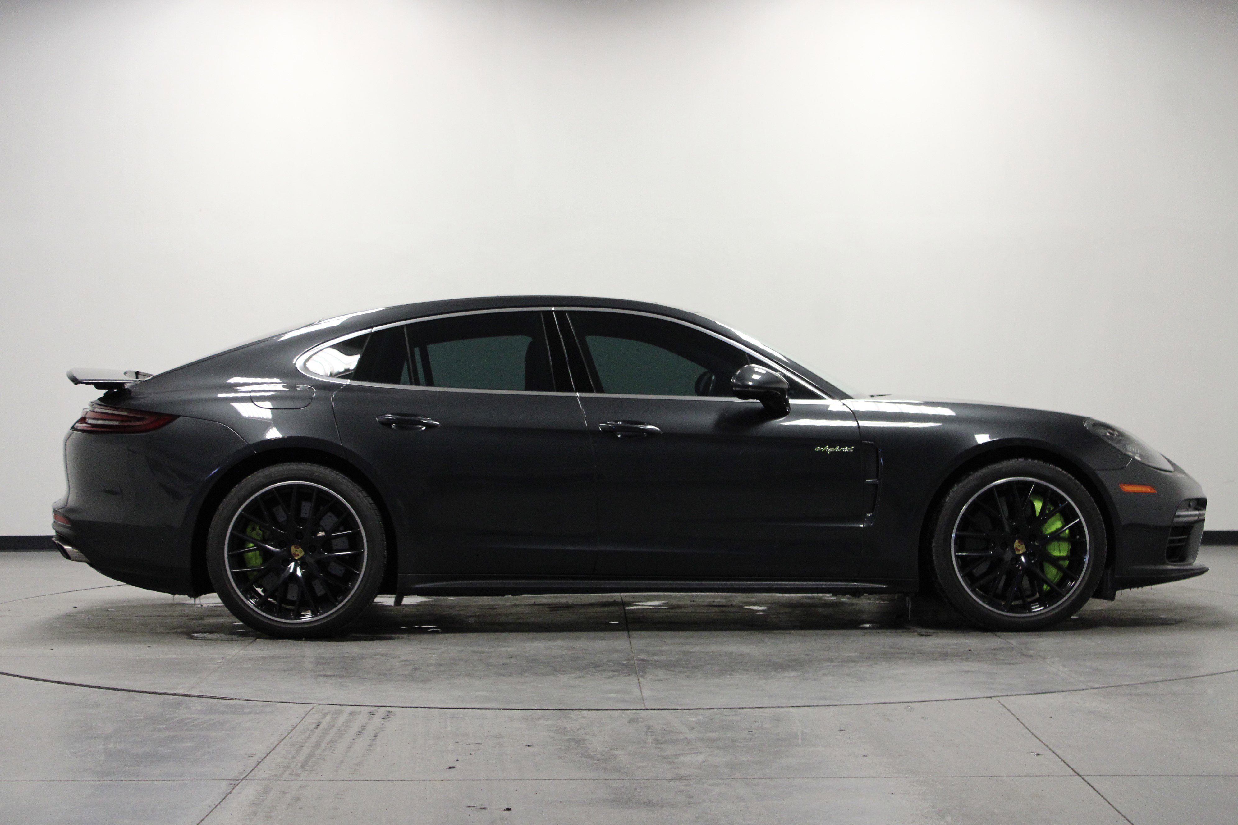 Used 2018 Porsche Panamera Turbo S image 3