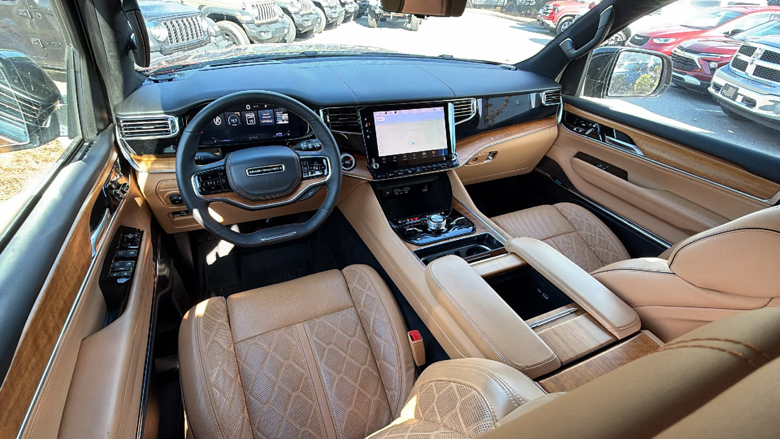 Used 2025 Jeep Grand Wagoneer L Series III AWD/4WD image 26