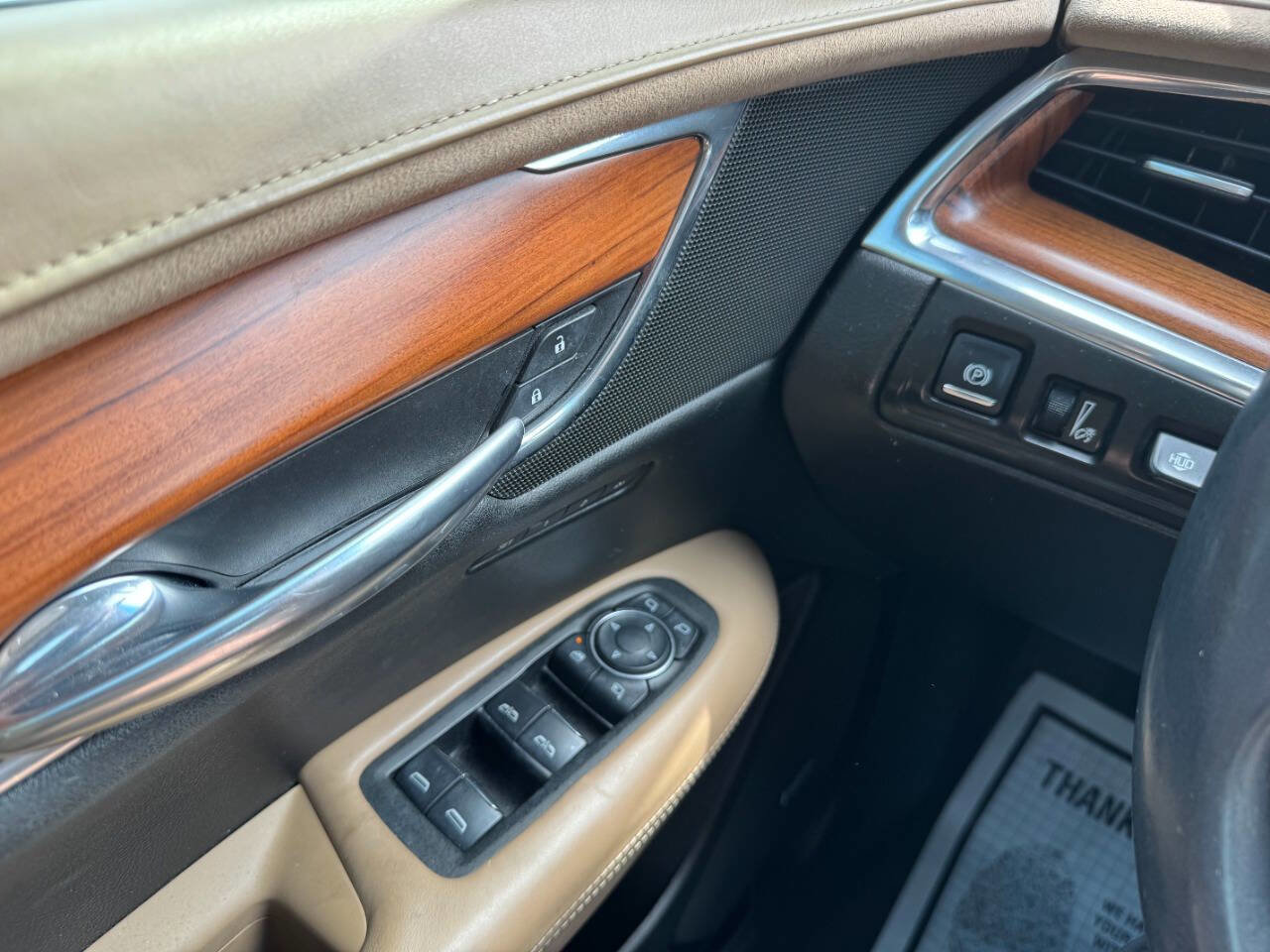 Used 2017 Cadillac XT5 Platinum image 49