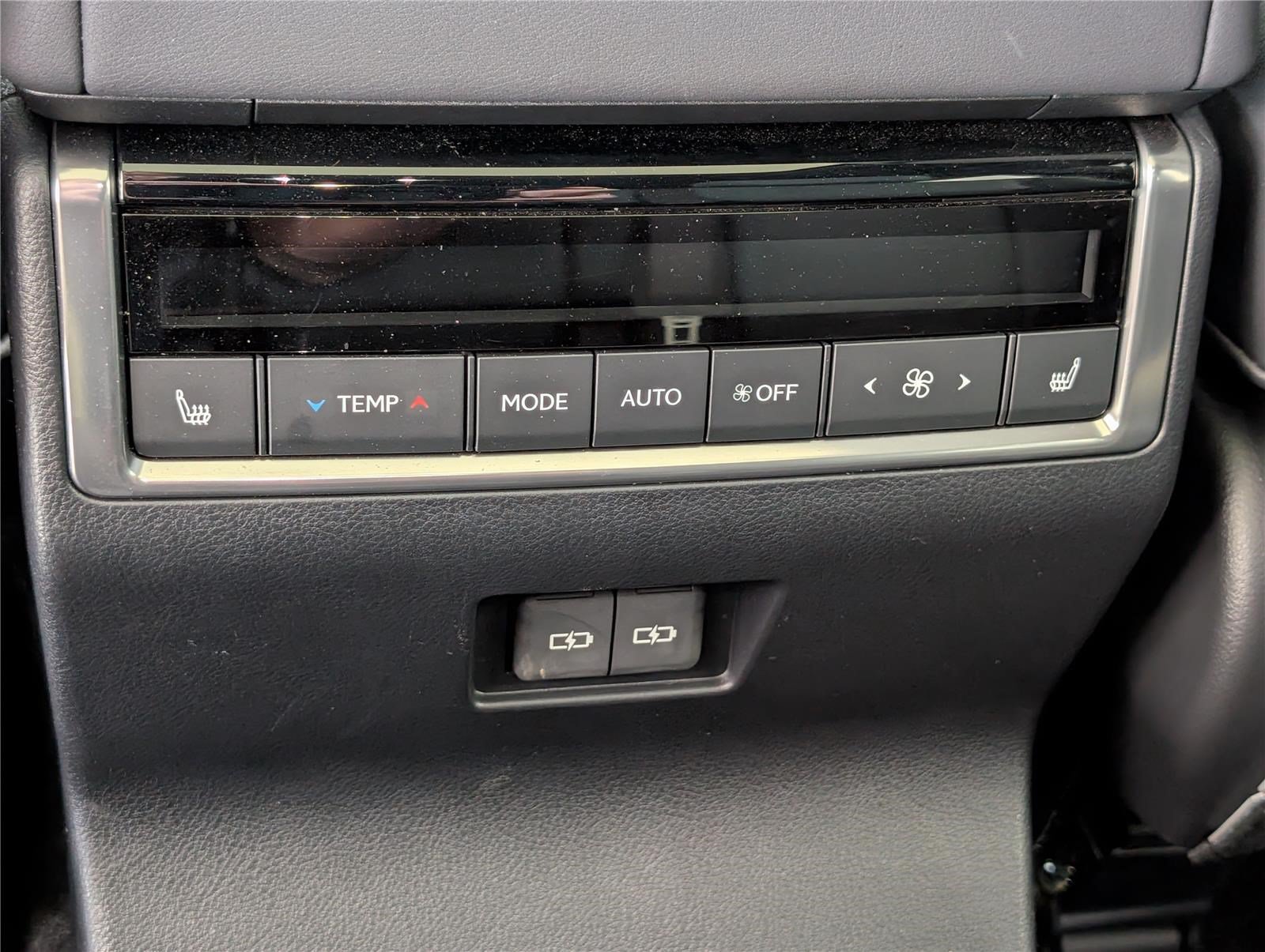 Used 2024 Lexus GX 550 w/ Accessory Package (2T) AWD/4WD image 17
