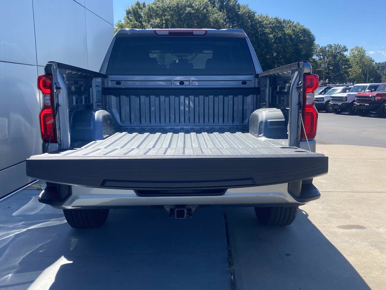 Used 2024 Chevrolet Silverado 1500 RST AWD/4WD image 8