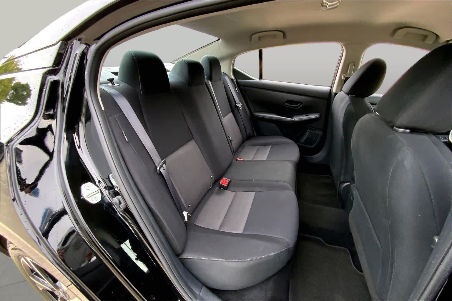 Used 2025 Nissan Sentra SV w/ All-Weather Package FWD image 18