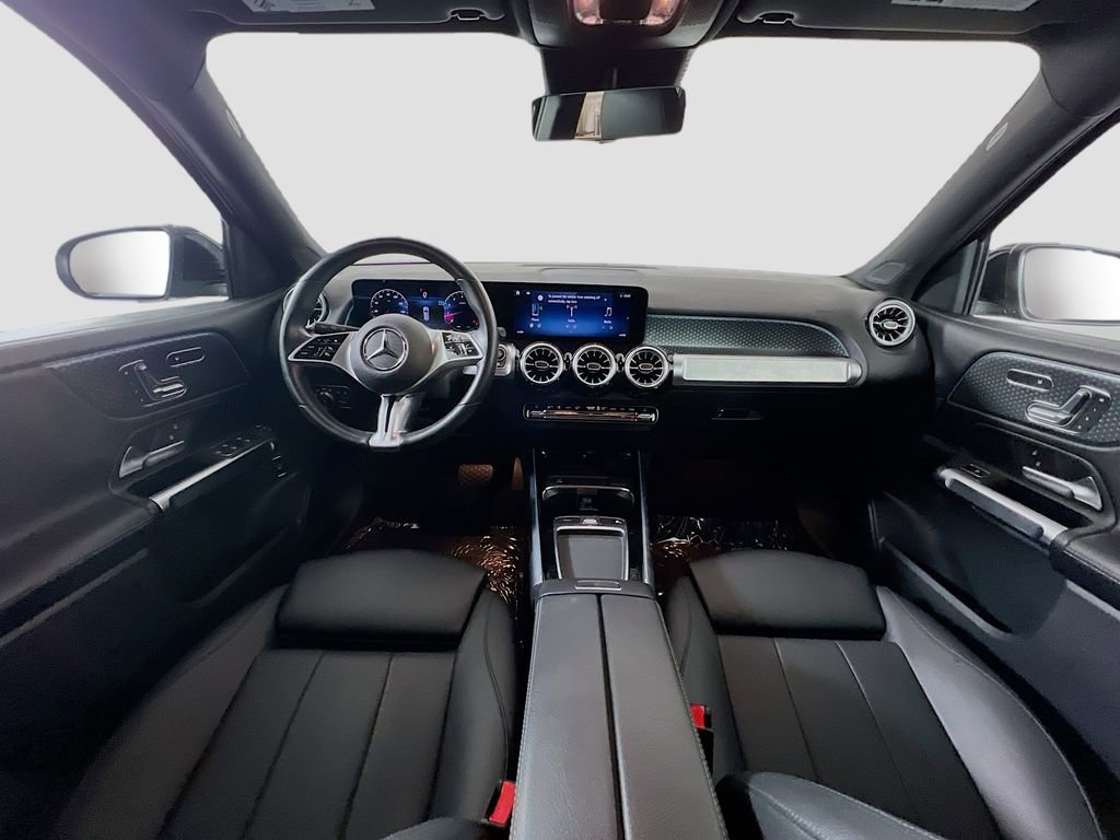 Used 2024 Mercedes-Benz GLB 250 image 9