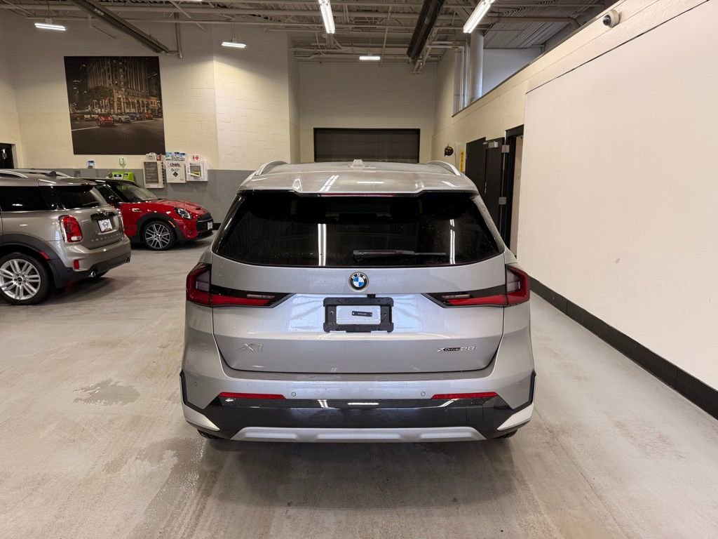 Used 2025 BMW X1 xDrive28i image 4