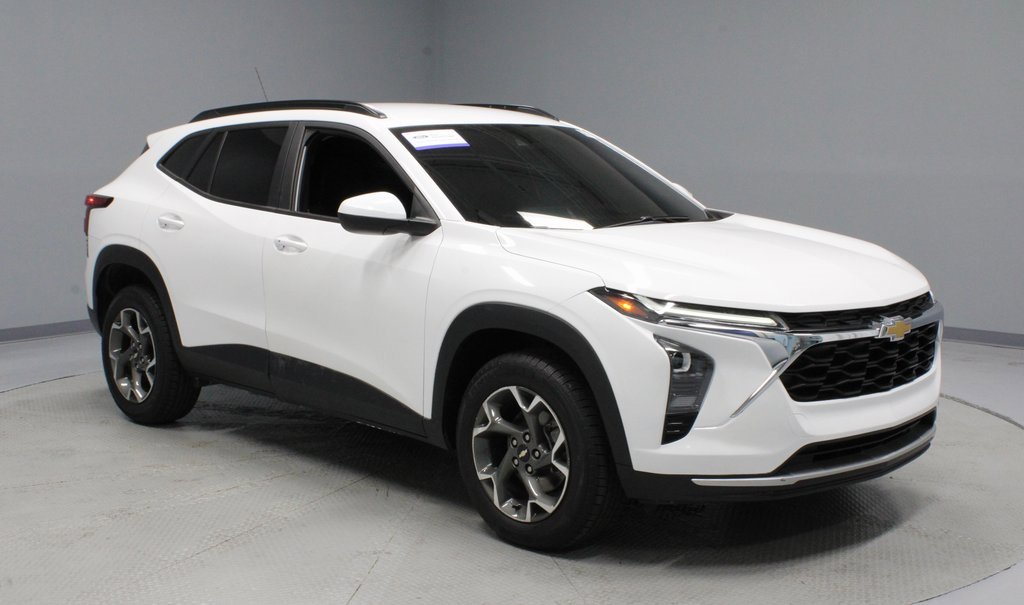 Used 2024 Chevrolet Trax LT w/ Driver Confidence Package