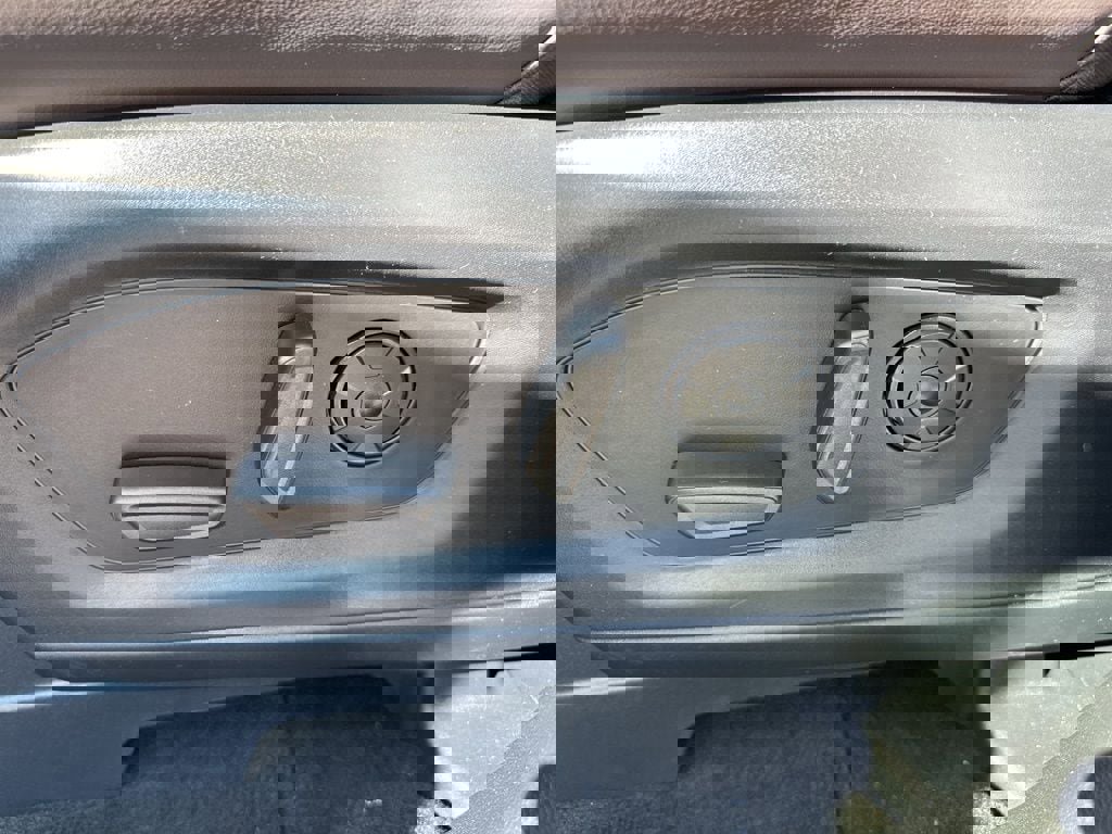 New 2026 Ford Explorer Platinum image 27