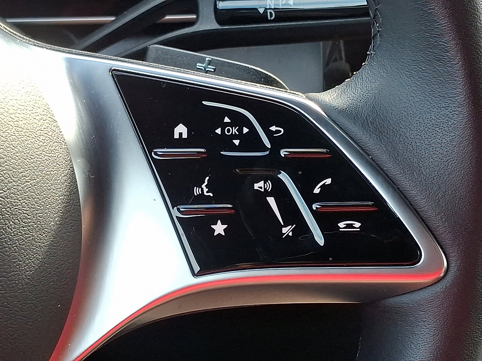 Certified 2025 Mercedes-Benz GLC 300 4MATIC image 21