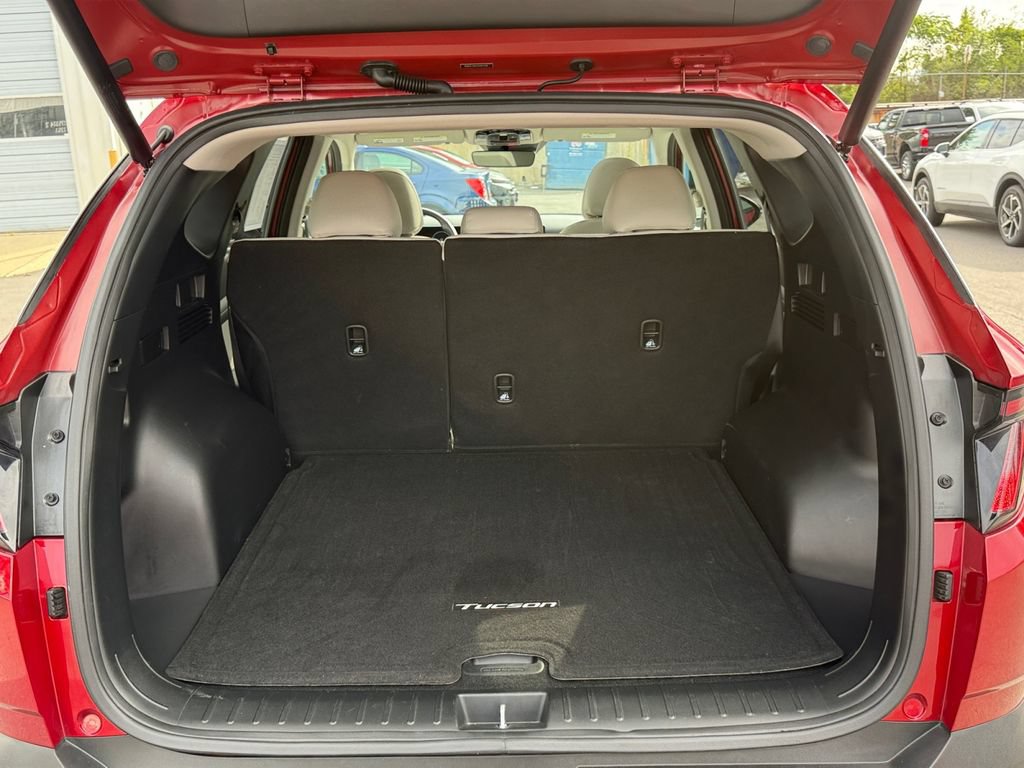 Used 2025 Hyundai Tucson SEL FWD image 26