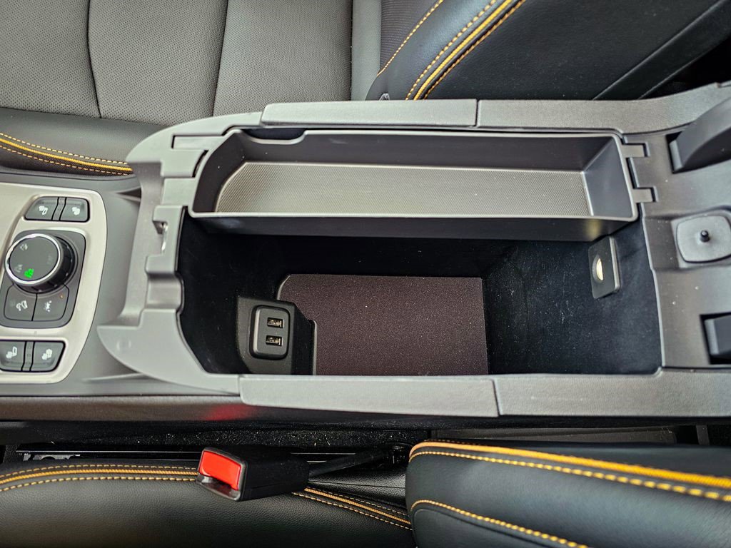 Certified 2022 GMC Terrain AT4 w/ Tech Package AWD/4WD image 29