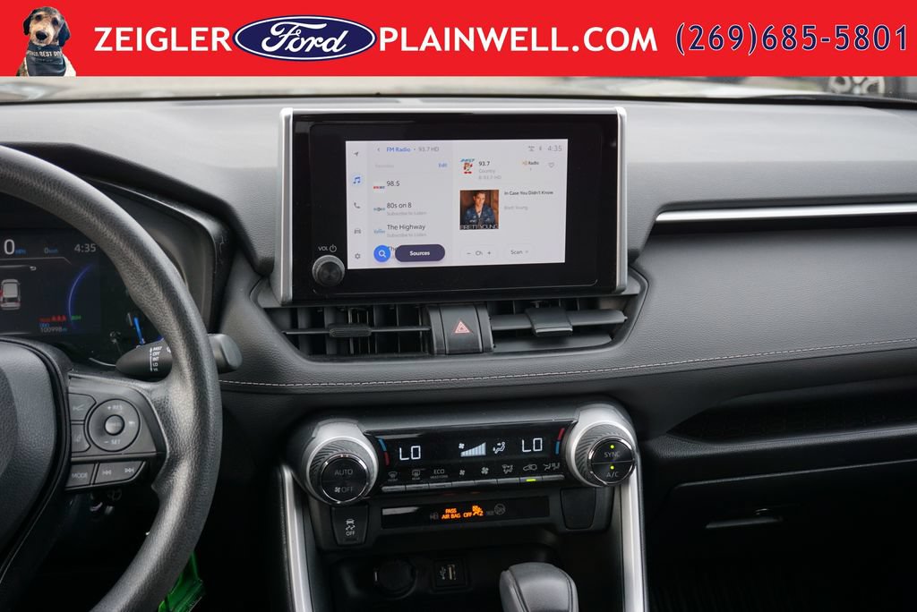 Used 2023 Toyota RAV4 LE AWD/4WD image 14