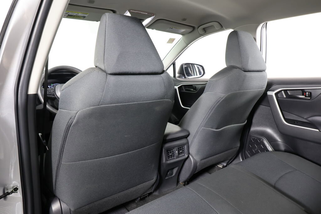 Used 2023 Toyota RAV4 LE image 14