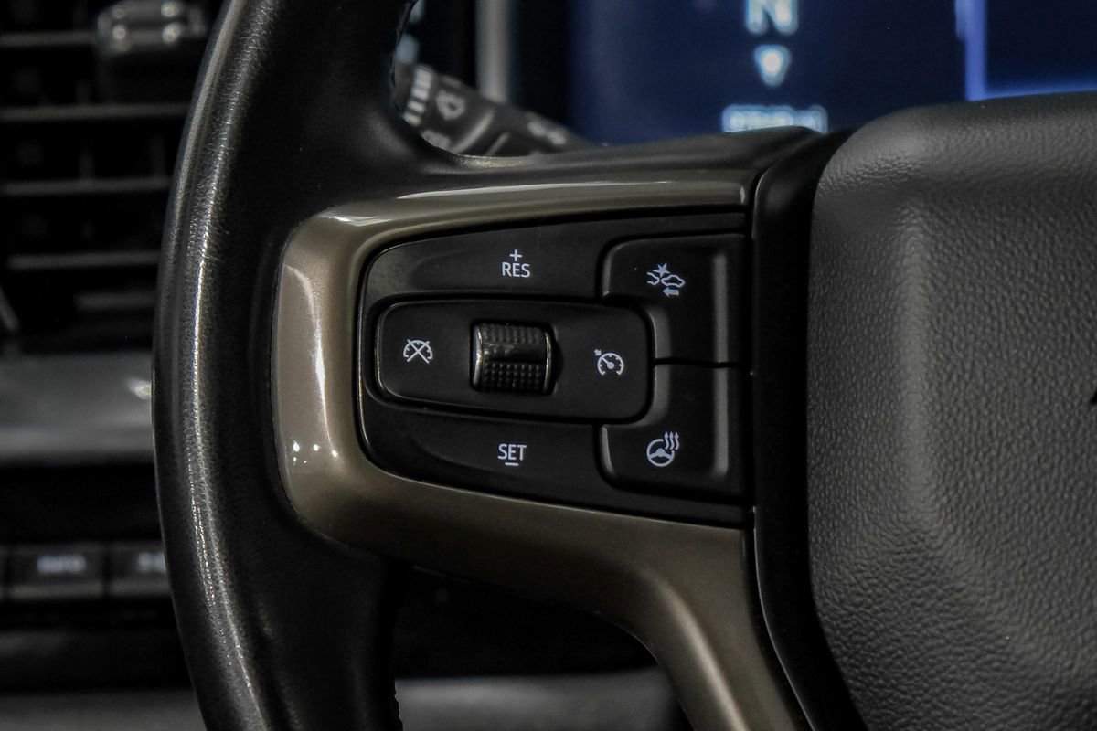 Used 2024 Chevrolet Silverado 2500 High Country w/ High Country Premium Package image 17