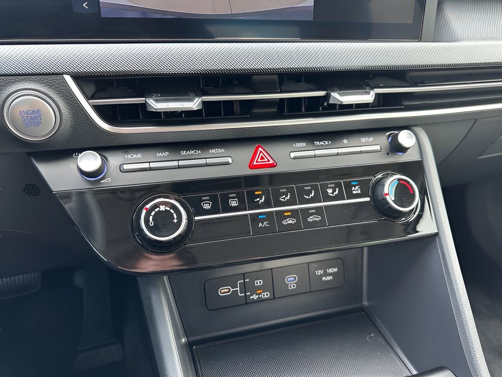 Used 2025 Hyundai Sonata SE image 20