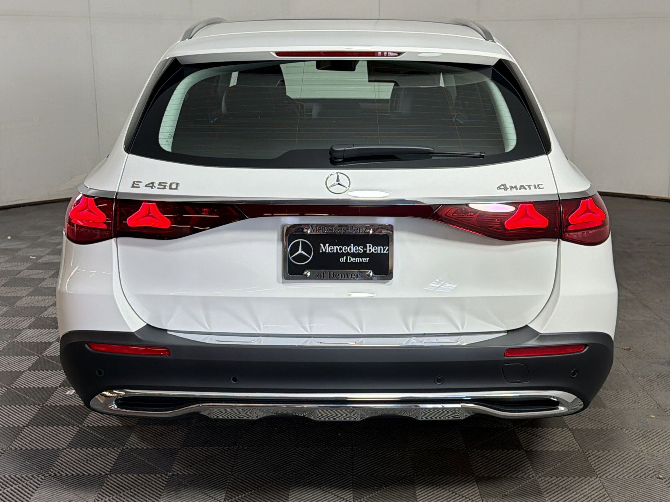New 2026 Mercedes-Benz E 450 4MATIC All-Terrain Wagon image 10