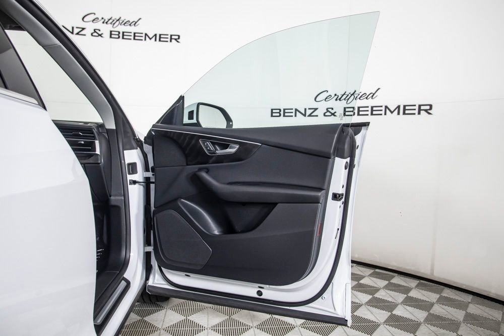 Used 2023 Audi Q8 Premium AWD/4WD image 22