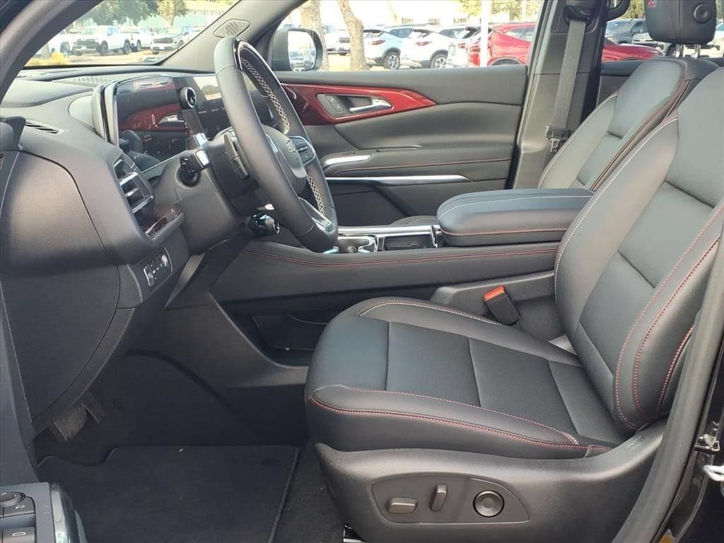 New 2026 Chevrolet Traverse Z71 w/ Enhanced Driving Package AWD/4WD image 17