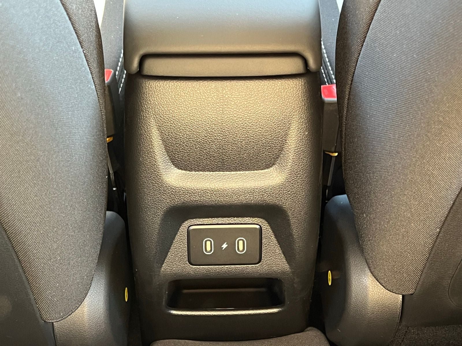 New 2026 Hyundai Venue SEL FWD image 17