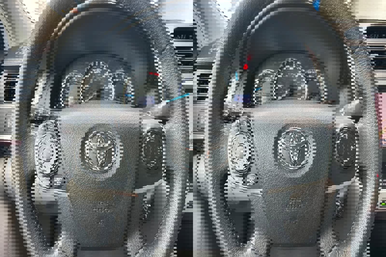 Used 2013 Toyota Camry XLE image 25