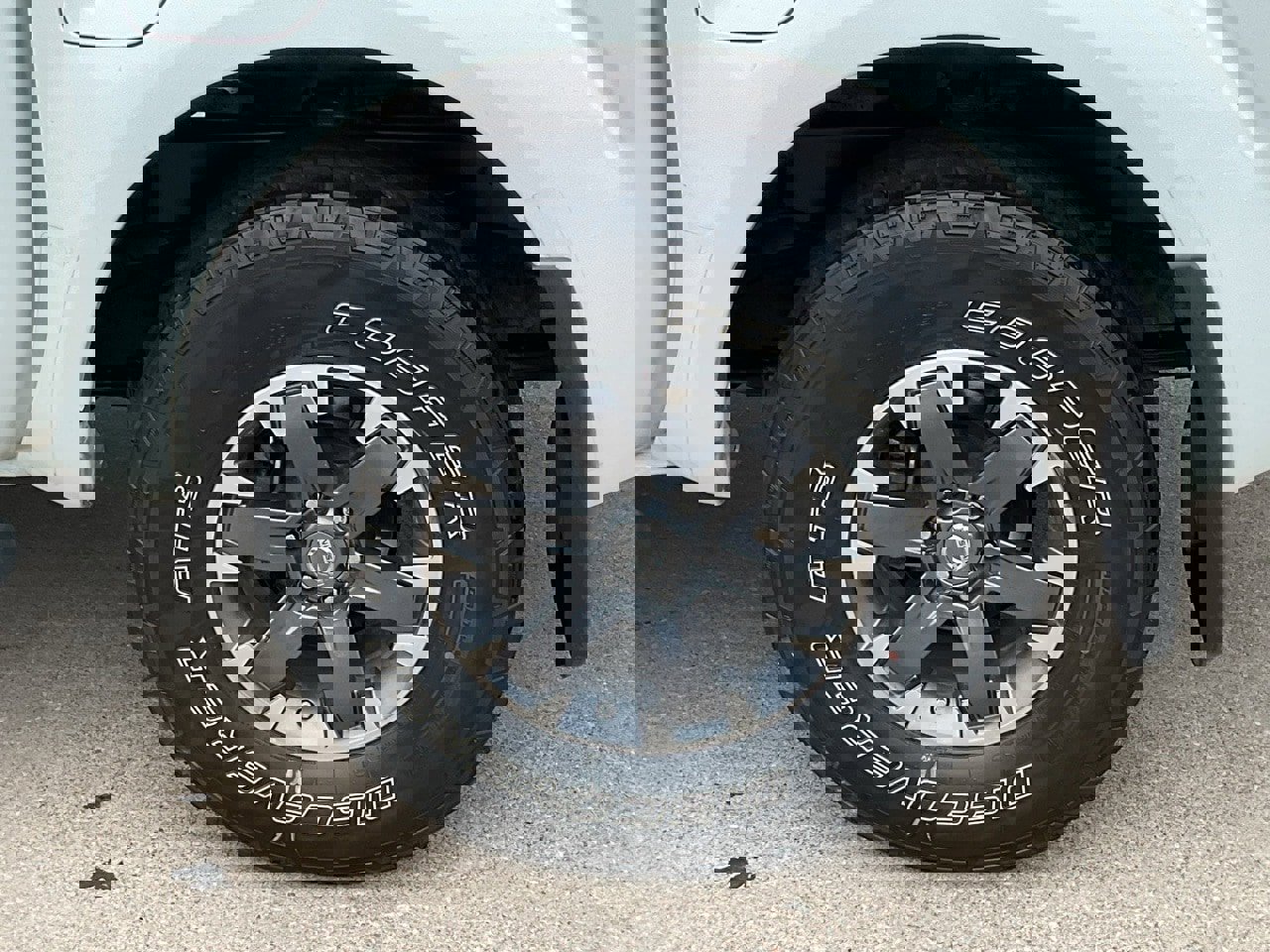 Used 2016 Nissan Frontier PRO-4X w/ Pro-4x Luxury Package image 8