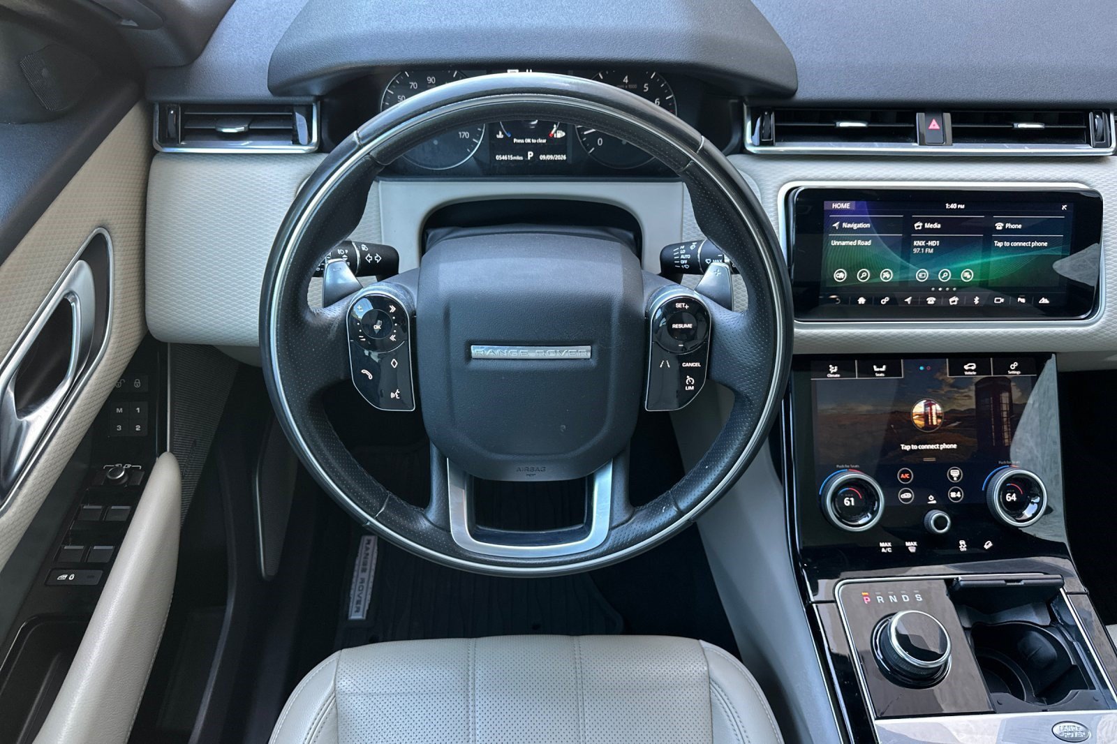 Used 2020 Land Rover Range Rover Velar R-Dynamic S AWD/4WD image 31